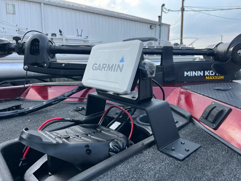 Slide: The Image of 2016 Ranger RT 178 Tournament edition with Garmin and Minn Kota Maxxum equipment. - 31