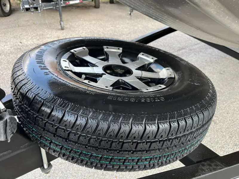 Slide: The Image of 2016 Ranger RT 178 Tournament edition spare tire on trailer. - 9
