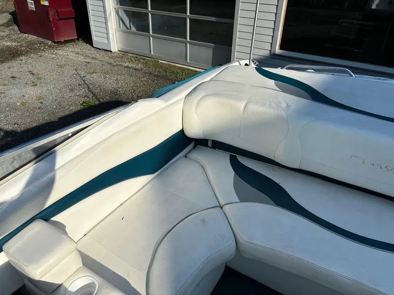 Slide: The Image of Larson 206 2000 - 10