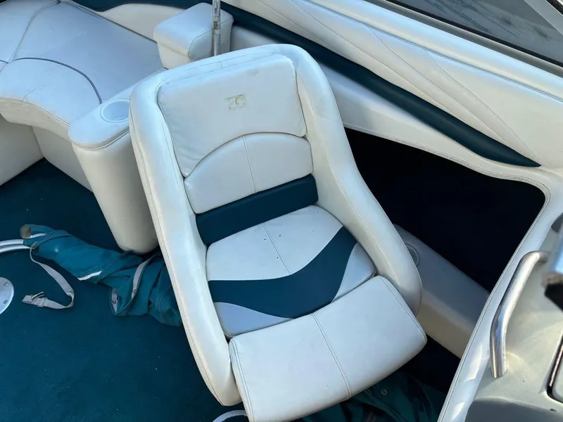 Slide: The Image of Larson 206 2000 - 15