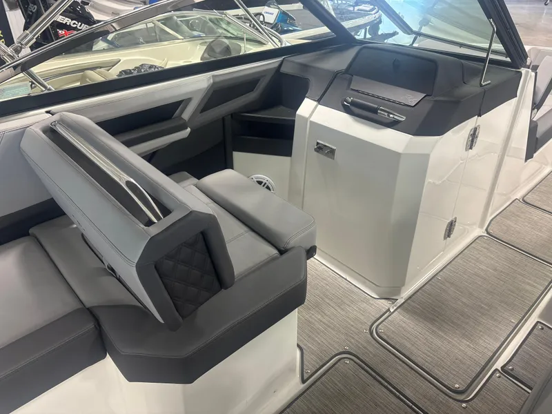 Slide: The Image of Cobalt R6 2023 - 12