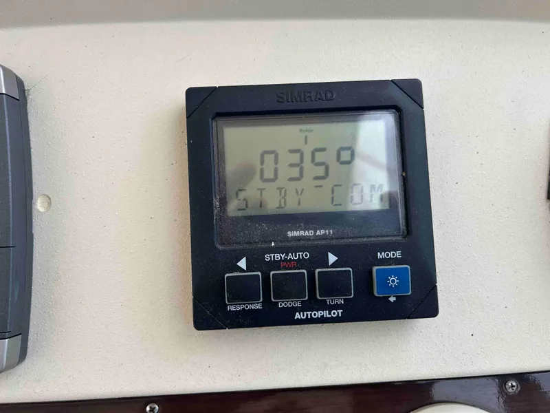 Slide: The Image of Cruisers Yachts 3575 Esprit 1998 - 12