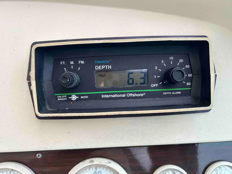 Slide: The Image of Cruisers Yachts 3575 Esprit 1998 - 13