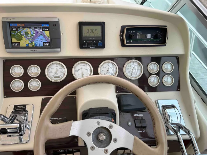 Slide: The Image of Cruisers Yachts 3575 Esprit 1998 - 16