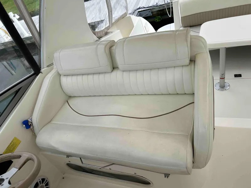 Slide: The Image of Cruisers Yachts 3575 Esprit 1998 - 18