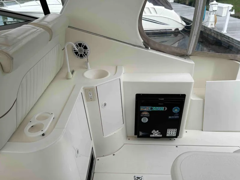 Slide: The Image of Cruisers Yachts 3575 Esprit 1998 - 21