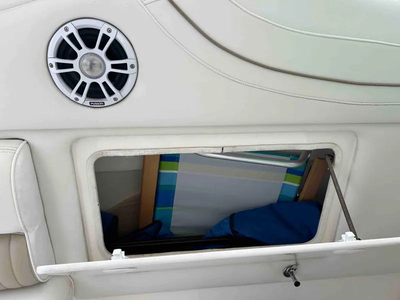 Slide: The Image of Cruisers Yachts 3575 Esprit 1998 - 22