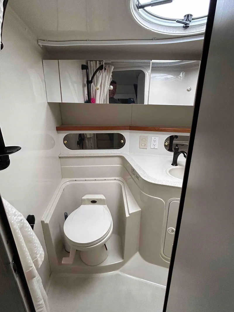 Slide: The Image of Cruisers Yachts 3575 Esprit 1998 - 34