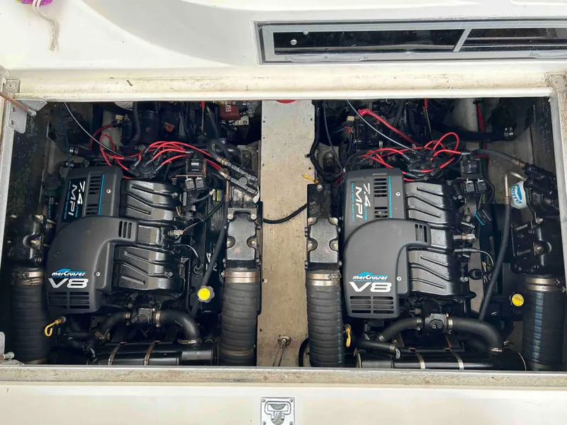 Slide: The Image of Cruisers Yachts 3575 Esprit 1998 - 39