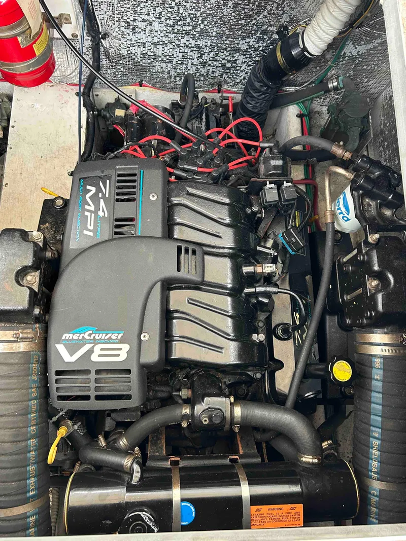 Slide: The Image of Cruisers Yachts 3575 Esprit 1998 - 40