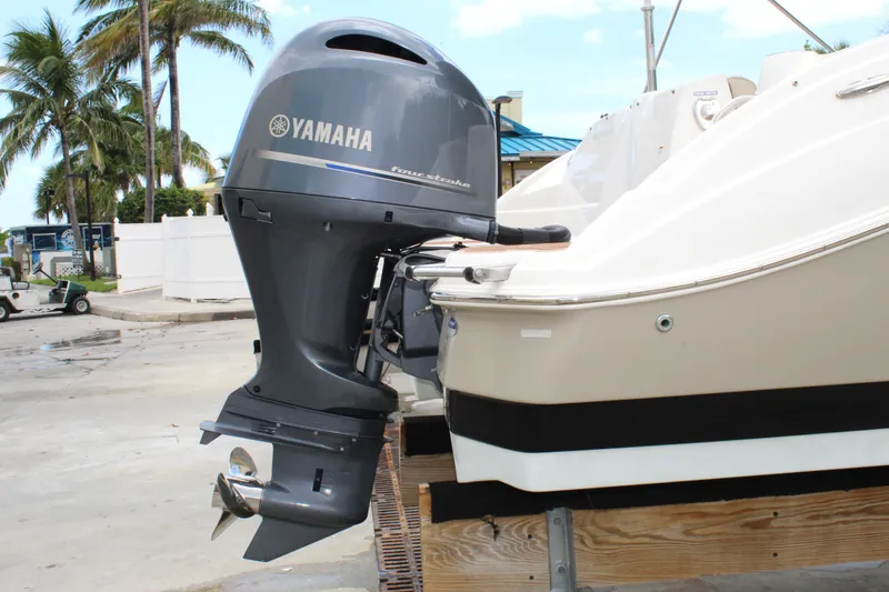 Slide: The Image of NauticStar 243DC Sport Deck 2017 - 66