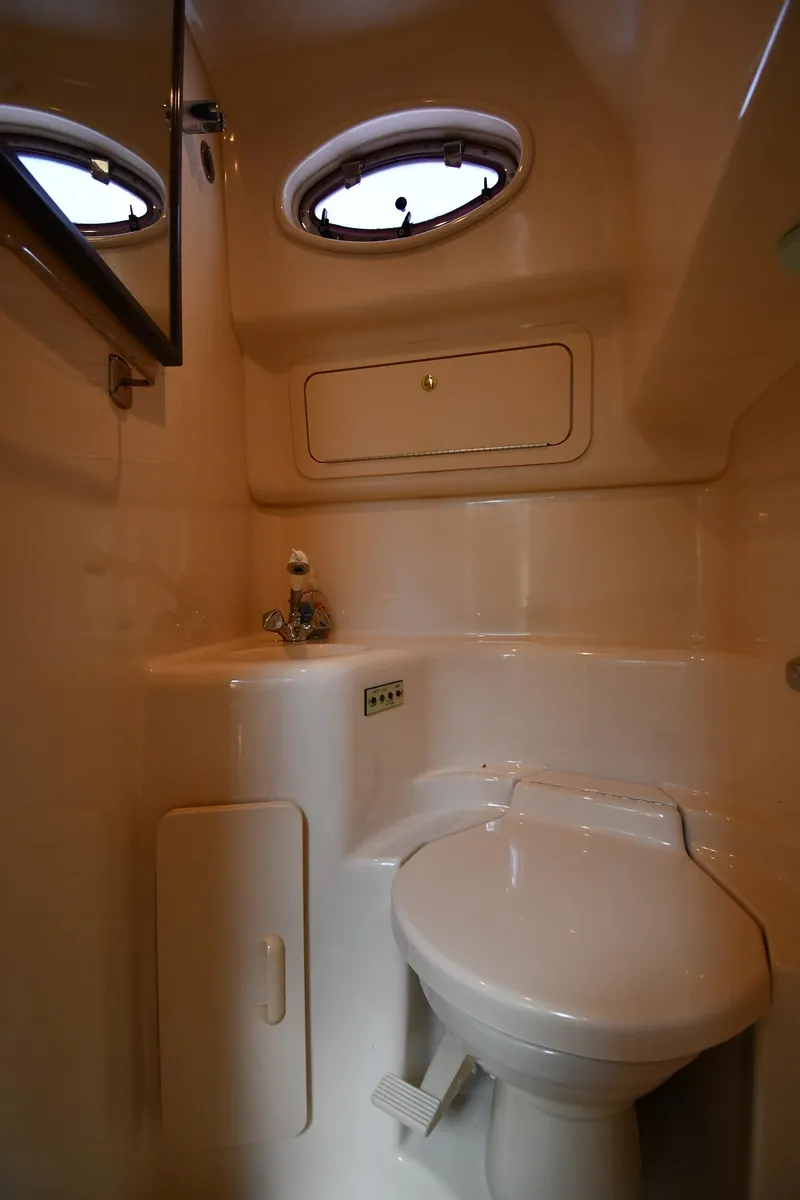 Slide: The Image of Sea Ray Sundancer 400 1997 - 59