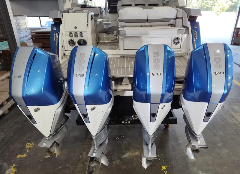 Slide: The Image of 2019 Formula 400 Super Sport Crossover with four powerful outboard engines. - 3