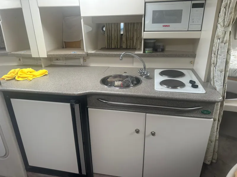 Slide: The Image of 2000 Formula 31 Performance Cruiser kitchen interior - 10