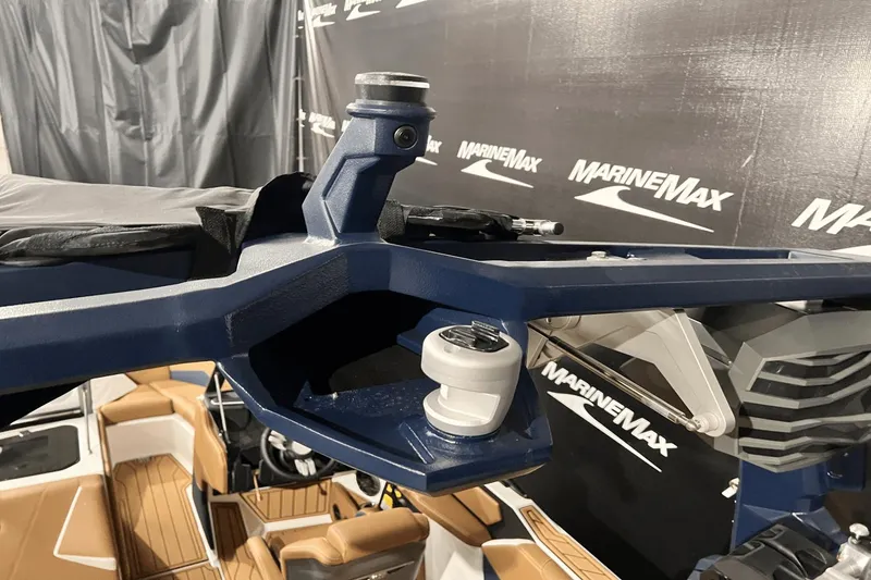 Slide: The Image of Nautique Super Air Nautique S21 2025 - 20