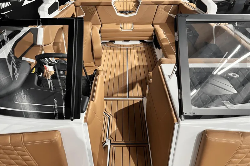 Slide: The Image of Nautique Super Air Nautique S23 2025 - 18