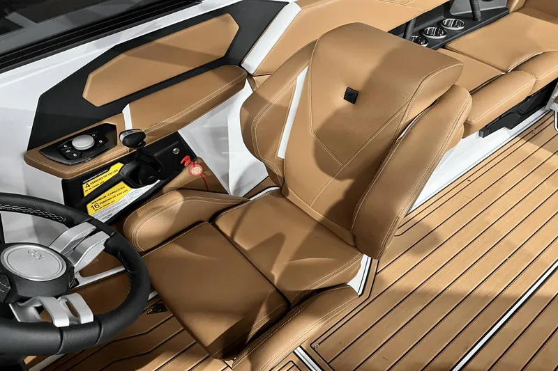Slide: The Image of Nautique Super Air Nautique S23 2025 - 19