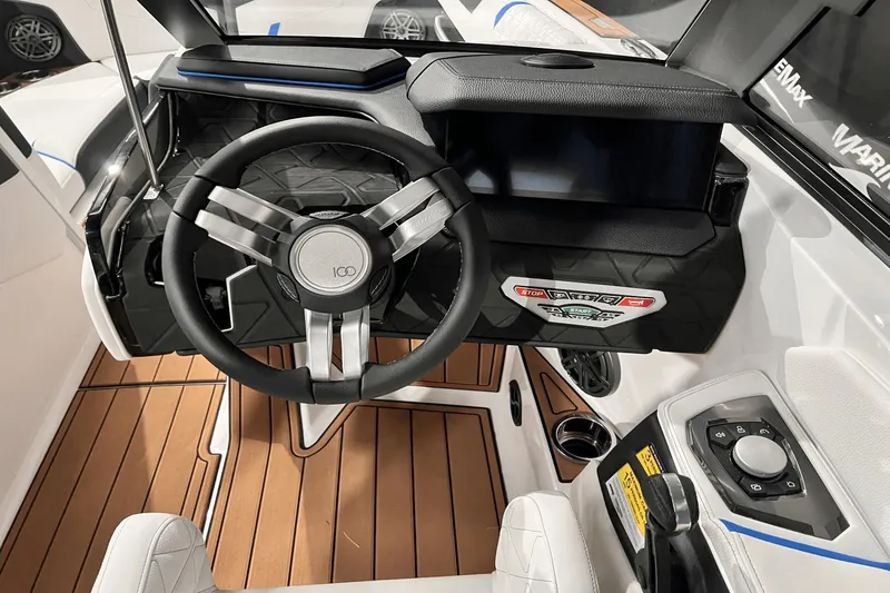 Slide: The Image of Nautique Super Air Nautique GS22 2025 - 15