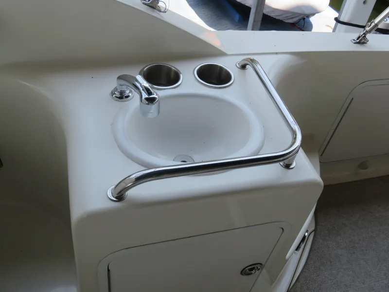 Slide: The Image of Sea Ray 260 Sundancer 2001 - 4