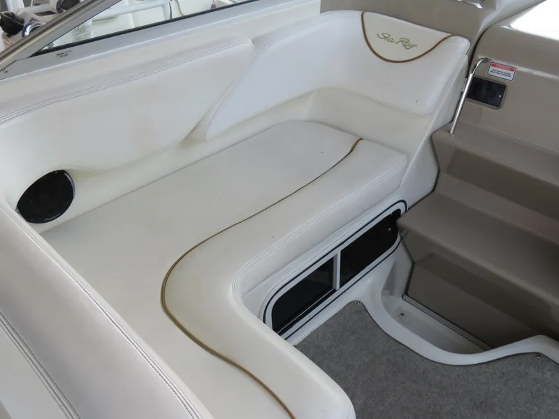 Slide: The Image of Sea Ray 260 Sundancer 2001 - 5