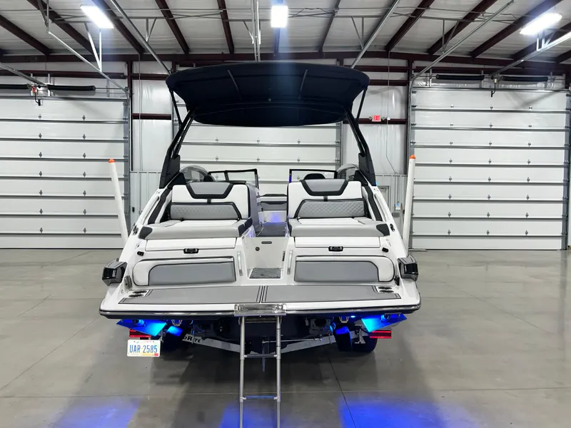 Slide: The Image of Yamaha 275SE 2019 - 6