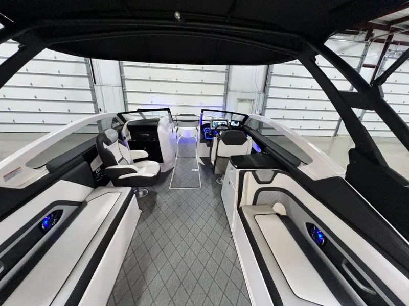 Slide: The Image of Yamaha 275SE 2019 - 7