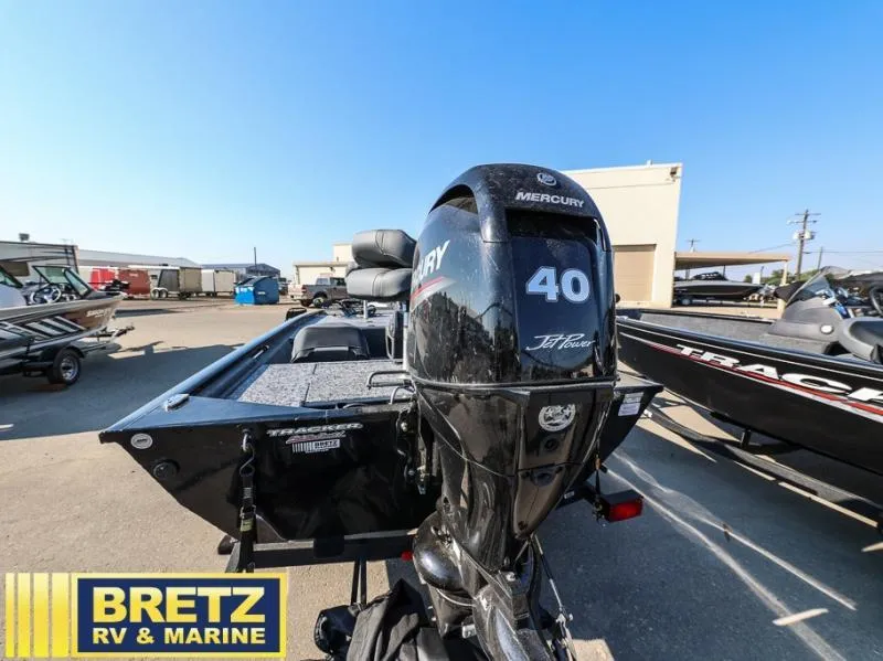 Slide: The Image of 2025 Pro 170 boat with Mercury 40 Jet motor at Bretz RV & Marine dealership. - 4