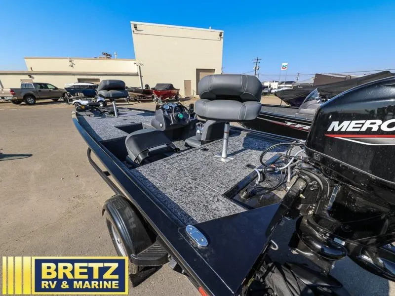 Slide: The Image of 2025 Pro 170 boat with Mercury engine at Bretz RV & Marine dealership. - 5