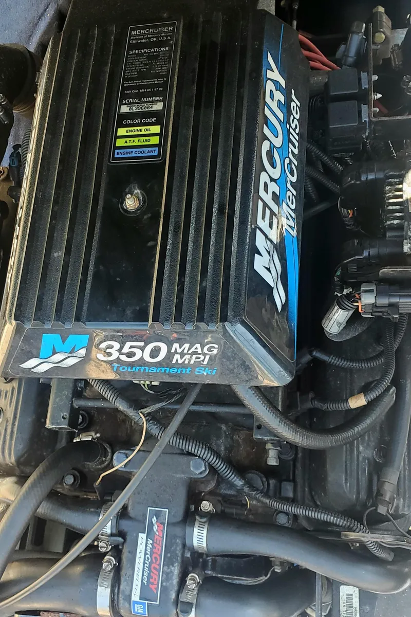 Slide: The Image of Mercury MerCruiser 350 MAG MPI engine in 2000 Calabria Sport Comp XTS boat. - 2