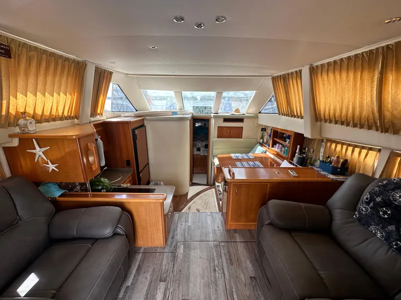 Slide: The Image of Carver Yachts 33 Super Sport 2005 - 10