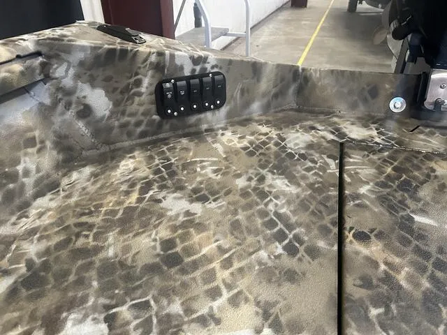 Slide: The Image of Excel 1754 Eclipse W/HDR 40 2025 - 11