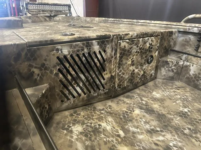 Slide: The Image of Excel 1754 Eclipse W/HDR 40 2025 - 7