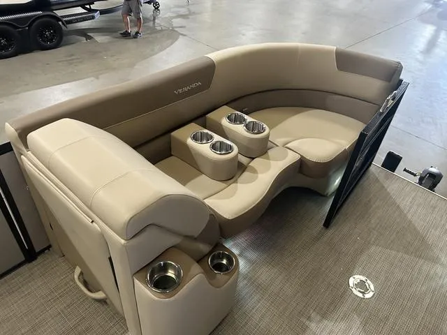 Slide: The Image of Veranda VR22VLC W/Yamaha 250 No Trailer 2025 - 10