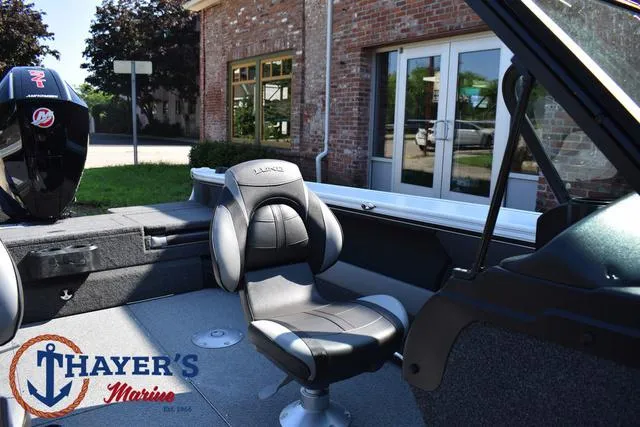 Slide: The Image of Lund 1875 Crossover XS Sport 2025 - 25