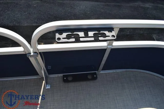 Slide: The Image of Sun Tracker Bass Buggy® 16 XL Select 2025 - 17