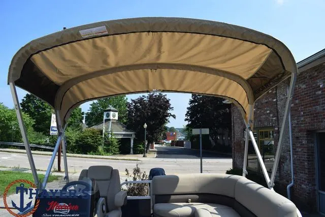 Slide: The Image of Sun Tracker Bass Buggy® 16 XL Select 2025 - 29