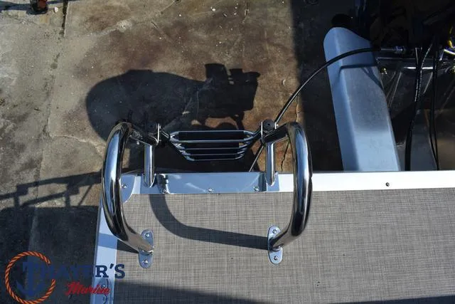 Slide: The Image of Sun Tracker Bass Buggy® 16 XL Select 2025 - 32