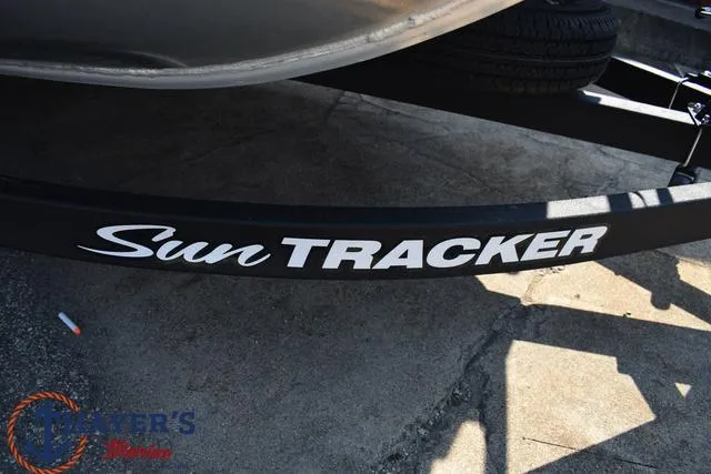 Slide: The Image of Sun Tracker Bass Buggy® 16 XL Select 2025 - 6