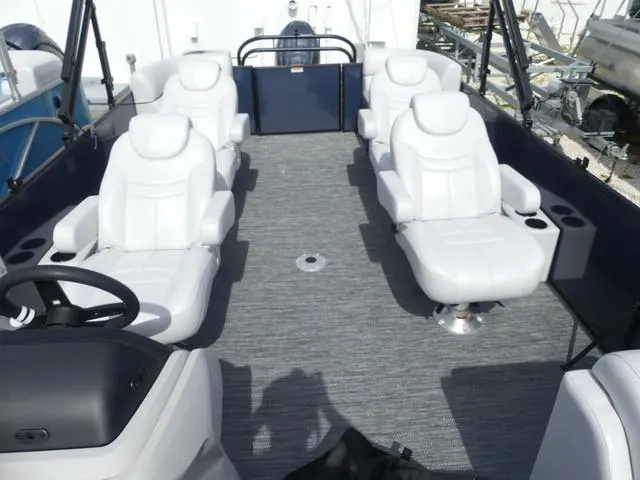 Slide: The Image of Sweetwater Godfrey Sweetwater 2286 QS 2025 - 15