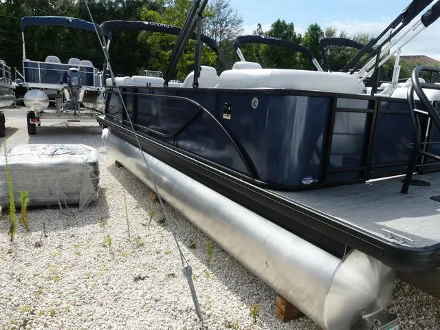 Slide: The Image of Sweetwater Godfrey Sweetwater 2286 QS 2025 - 4