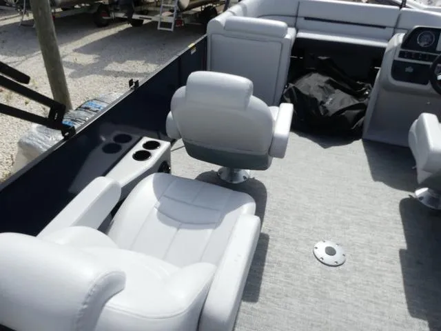 Slide: The Image of Sweetwater Godfrey Sweetwater 2286 QS 2025 - 9