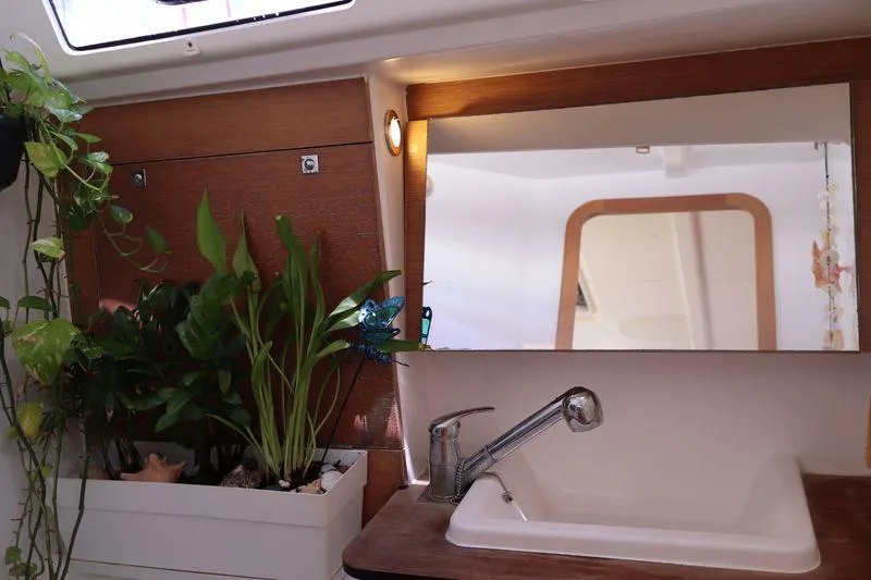 Slide: The Image of Head Port Side - 13