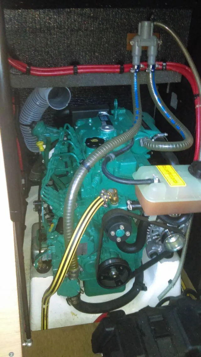 Slide: The Image of Volvo Engine - 16