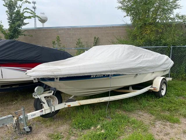 Slide: The Image of Bayliner 1850LS BR 1995 - 16