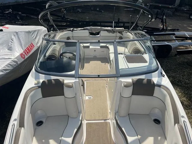 Slide: The Image of Yamaha 242 Limited S 2013 - 19