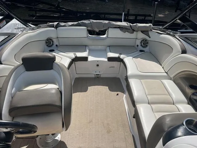 Slide: The Image of Yamaha 242 Limited S 2013 - 6