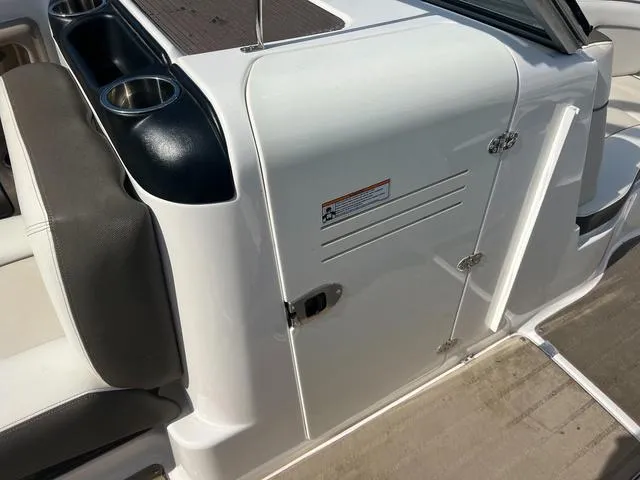 Slide: The Image of Yamaha 242 Limited S 2013 - 11