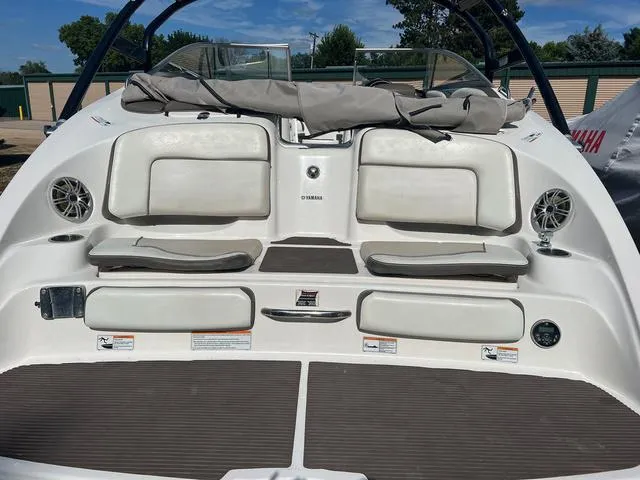 Slide: The Image of Yamaha 242 Limited S 2013 - 5