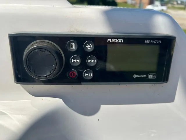 Slide: The Image of Yamaha 242X E-Series 2018 - 5