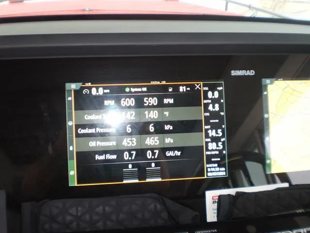 Slide: The Image of Axopar 37 XC Cross Cabin 2022 - 19